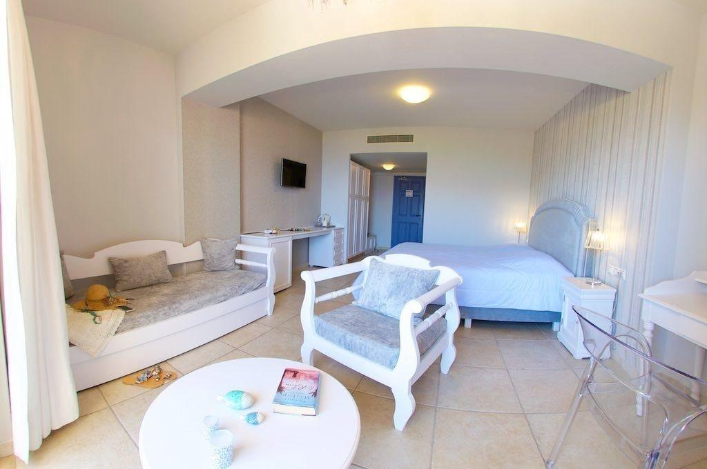 Almyra Hotel