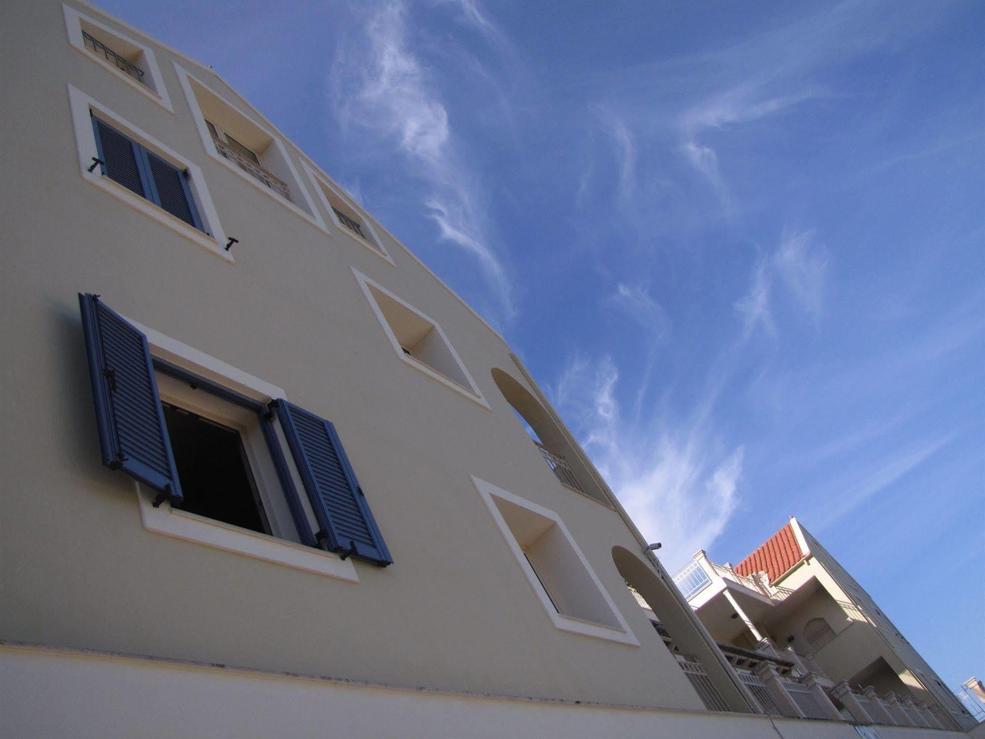 Hotel Almyra